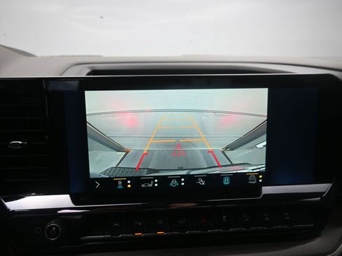 Used 2022 Chevrolet Silverado 1500 ZR2 image 18