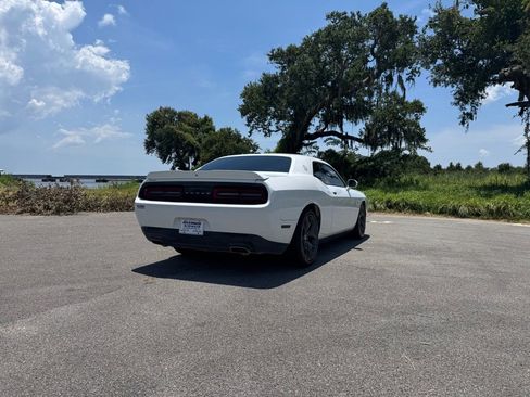 Used 2019 Dodge Challenger GT image 5