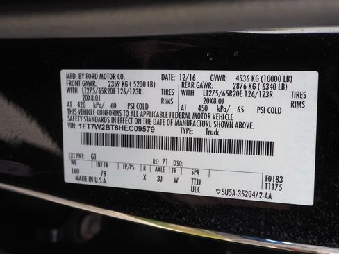 Used 2017 Ford F250 Platinum w/ FX4 Off-Road Package AWD/4WD image 30