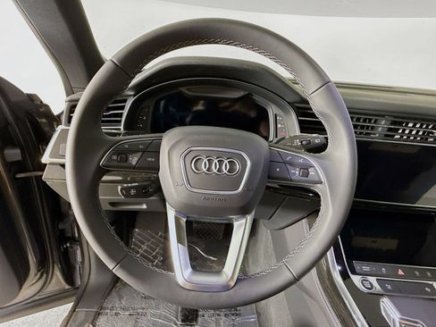 Certified 2025 Audi Q8 Premium Plus w/ Premium Plus Package AWD/4WD image 11