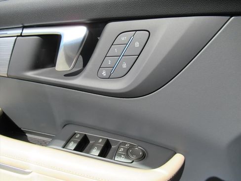 New 2026 Buick Enclave Preferred w/ Power Package FWD image 20