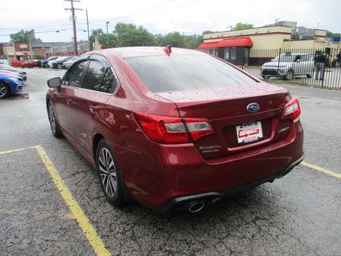 Used 2018 Subaru Legacy 2.5i Premium AWD/4WD image 2