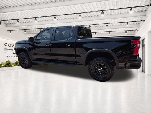Used 2025 Chevrolet Silverado 1500 ZR2 w/ Technology Package AWD/4WD image 8