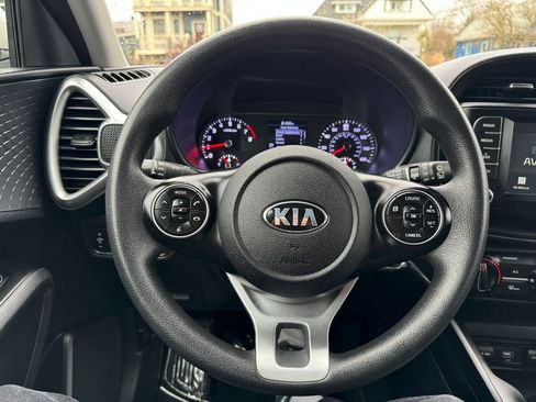 Used 2020 Kia Soul S image 21