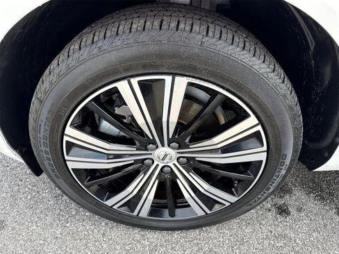 Used 2023 Volvo XC60 T8 Ultimate w/ Climate Package image 45