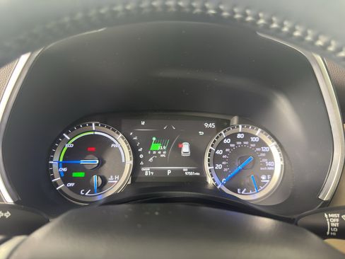 Used 2022 Toyota Highlander XLE AWD/4WD image 23