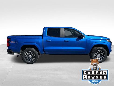 Used 2023 Chevrolet Colorado Z71 image 2