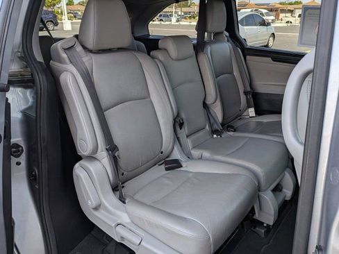 Used 2020 Honda Odyssey Touring image 7