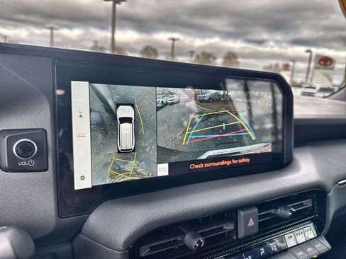 Used 2025 Toyota Land Cruiser image 26