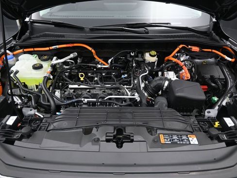 New 2024 Ford Escape SE image 29