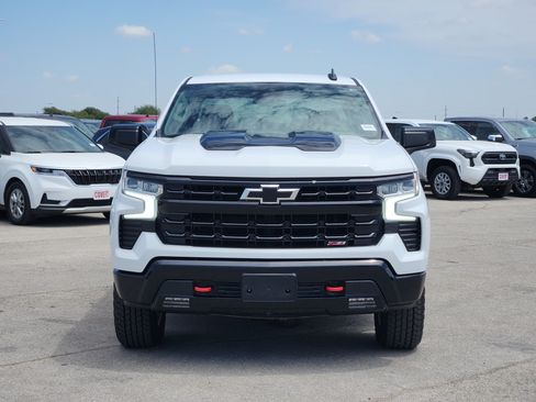 Used 2024 Chevrolet Silverado 1500 LT Trail Boss w/ Protection Package AWD/4WD image 2
