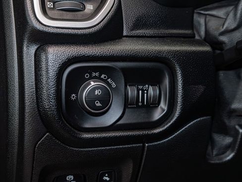 Used 2021 RAM 1500 Laramie w/ Sport Appearance Package AWD/4WD image 17