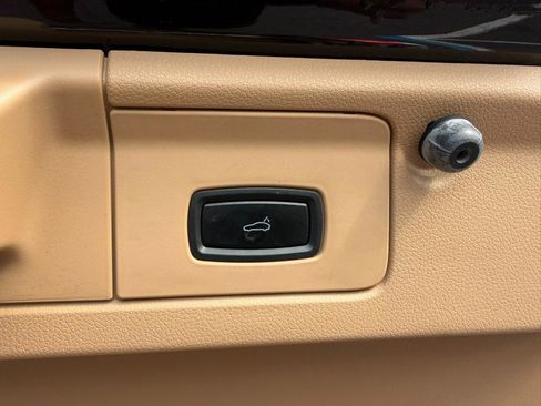 Used 2011 Porsche Panamera image 39