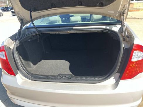 Used 2010 Ford Fusion SE image 11