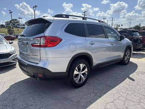 Certified 2024 Subaru Ascent Premium w/ Convenience Package AWD/4WD image 3