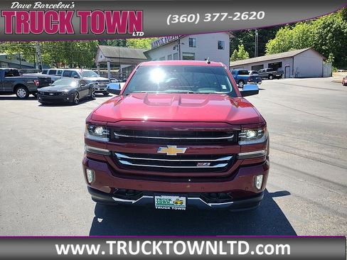 Used 2017 Chevrolet Silverado 1500 LTZ Z71 w/ LTZ Plus Package image 14