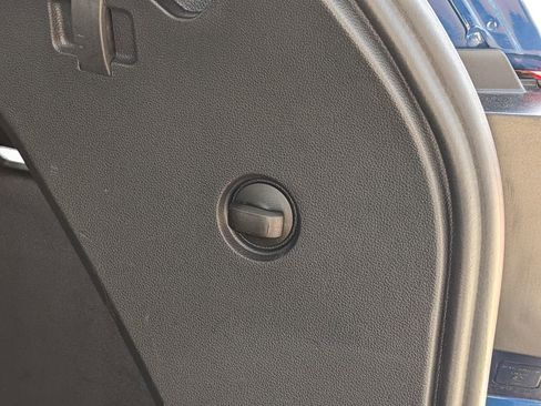 Certified 2026 Volkswagen Atlas SE image 28