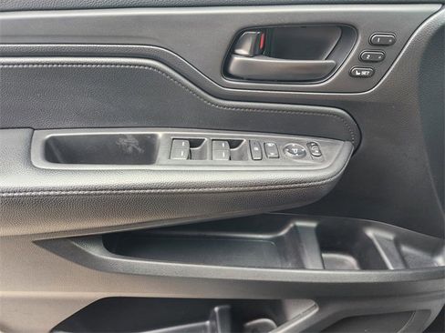 Used 2024 Honda Odyssey Sport image 30