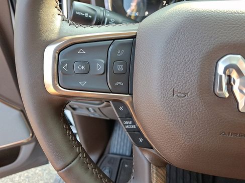 Used 2026 RAM 1500 Limited AWD/4WD image 9