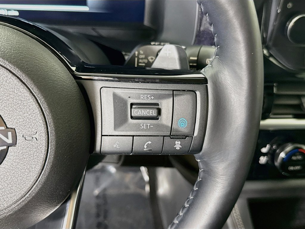 Certified 2024 Nissan Pathfinder Platinum AWD/4WD image 25