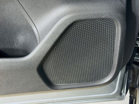 Used 2024 Honda Prologue EX image 19