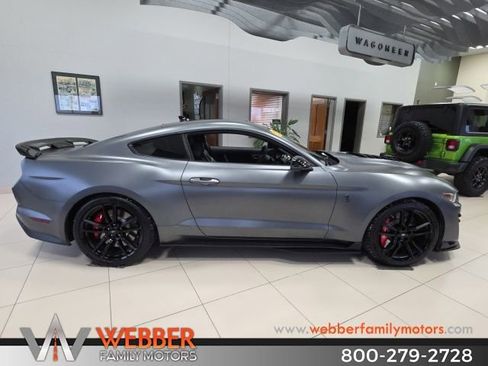 Used 2021 Ford Mustang Shelby GT500 w/ Technology Package image 7