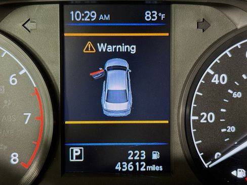 Used 2022 Nissan Altima 2.5 S FWD image 15