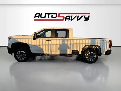Used 2023 Chevrolet Silverado 2500 Custom w/ Custom Convenience Package AWD/4WD image 4