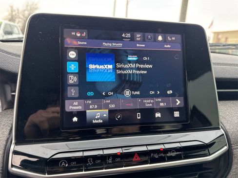 Used 2022 Jeep Compass Latitude w/ Sun and Sound Group image 16