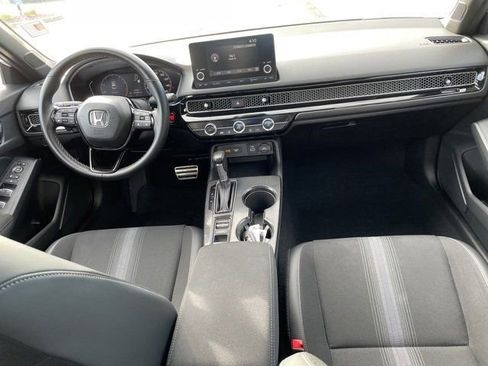 Used 2023 Honda Civic Sport image 7