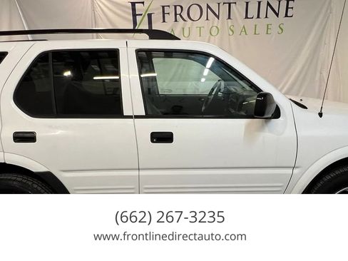 Used 2004 Isuzu Rodeo S RWD image 8