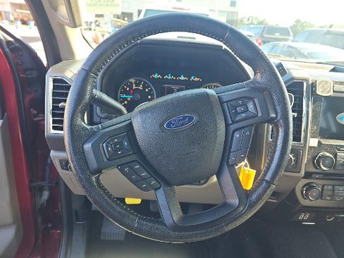 Used 2016 Ford F150 XLT w/ Equipment Group 302A Luxury AWD/4WD image 5