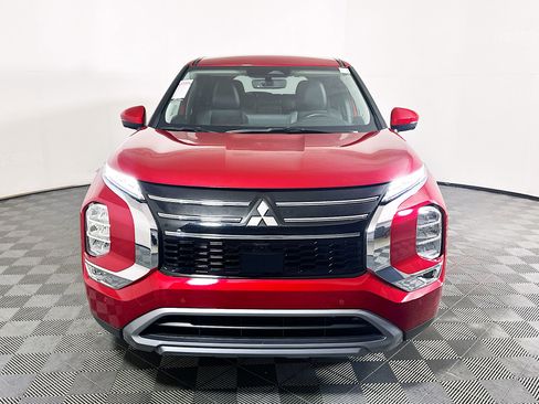 Used 2025 Mitsubishi Outlander SE FWD image 8