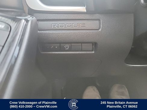 Used 2024 Nissan Rogue S AWD/4WD image 11