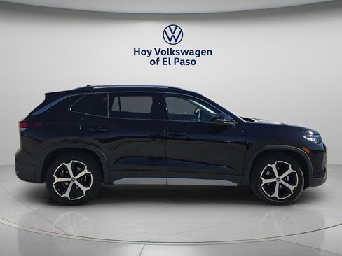 New 2026 Volkswagen Tiguan SE image 2