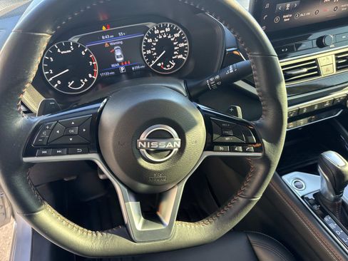 Used 2023 Nissan Altima 2.5 SR w/ SR Premium Package image 21
