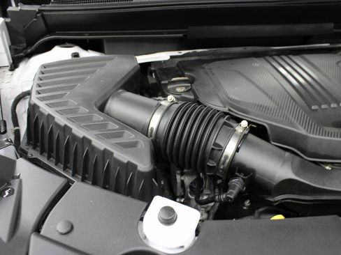 Used 2024 GMC Acadia Denali image 31