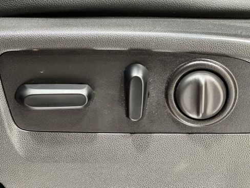 Used 2021 Chevrolet Silverado 1500 LT Trail Boss w/ LT Trail Boss Premium Package image 12