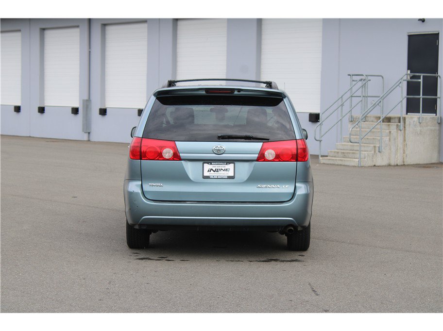 Used 2008 Toyota Sienna LE FWD image 3