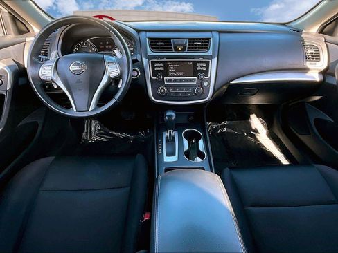Used 2017 Nissan Altima 2.5 SR image 15