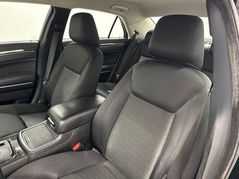 Used 2020 Chrysler 300 Touring w/ Sport Appearance Package RWD image 15