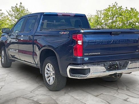 Used 2021 Chevrolet Silverado 1500 LT w/ Bed Protection Package AWD/4WD image 4