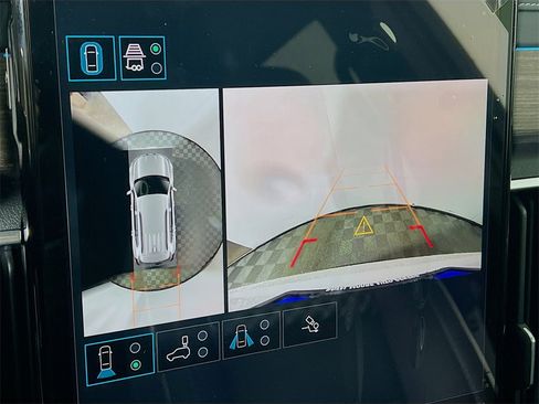 New 2026 GMC Acadia Denali image 12