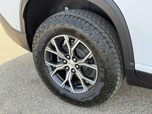 New 2026 GMC Acadia AT4 w/ Super Cruise Package image 12