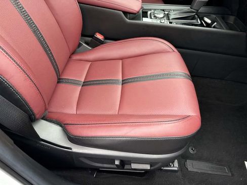 Used 2025 MAZDA CX-50 AWD 2.5 Hybrid w/ Premium Pkg image 10