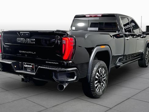 Used 2025 GMC Sierra 3500 Denali Ultimate AWD/4WD image 13