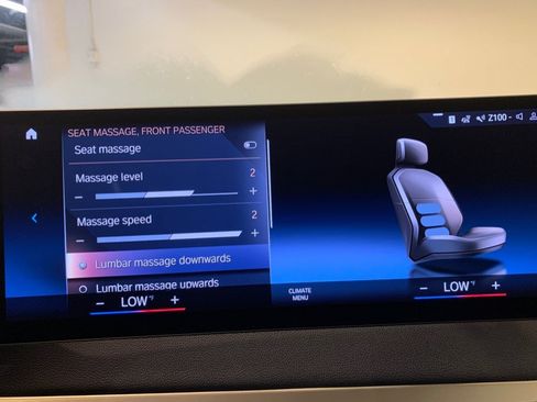 Used 2023 BMW iX xDrive50 w/ Premium Package AWD/4WD image 36