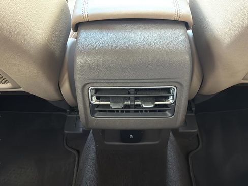 Used 2020 Lincoln Corsair Reserve w/ Appearance Package FWD image 17