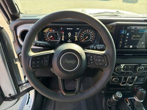 Used 2024 Jeep Wrangler Unlimited Sport AWD/4WD image 2