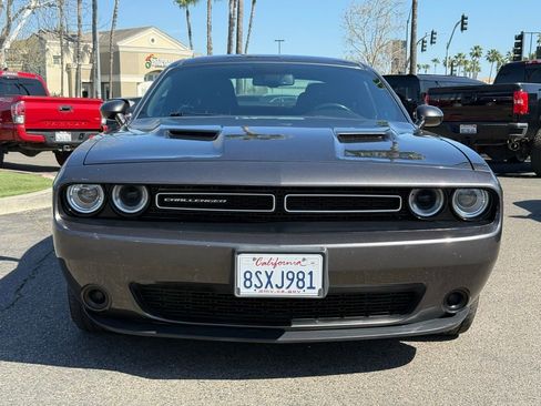 Used 2018 Dodge Challenger SXT RWD image 15